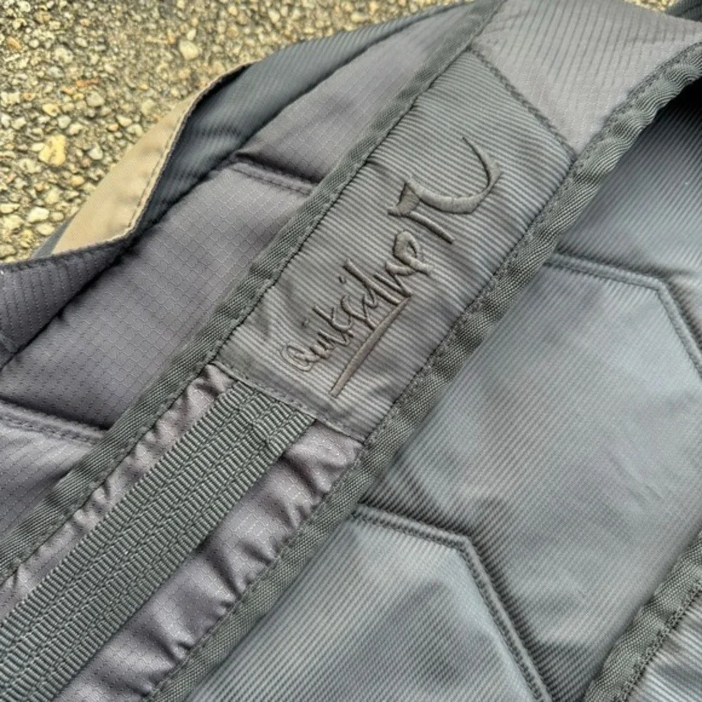 Quiksilver Quilted‎ Backpack Black Travel School Outdoor Bag Vintage